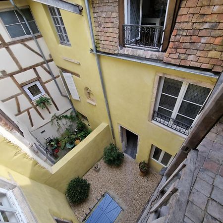 Hotel Fenetre Sur Cour Du Docteur Privey - Secure Park Bike - Voie Bleue Tournus Exterior foto
